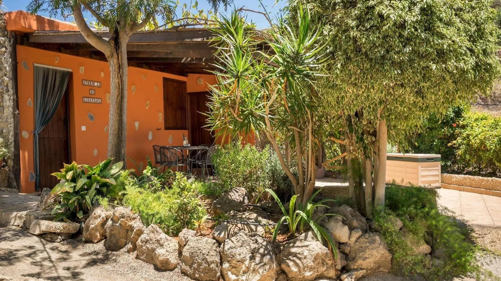 Holiday Home In Malpais De Candelaria With Swimming Pool Spanje